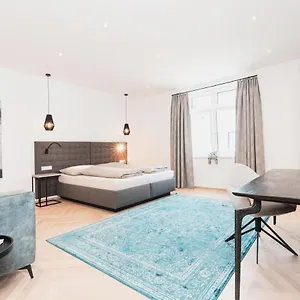 Center-apartment - Im Stadtzentrum In Perfekter Lage&balkon Innsbruck
